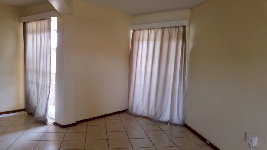 1 Bedroom Property for Sale in Potchefstroom North West